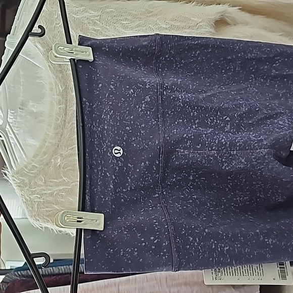 Lululemon Wunder Under HR Crop 21" - Picture 4 of 5